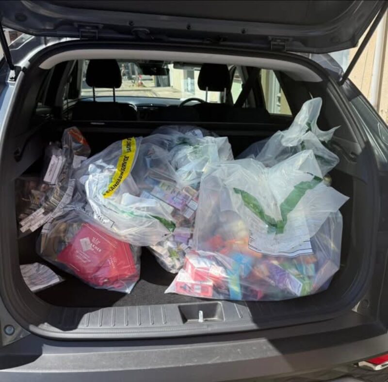 Illegal vapes and cigarettes collected in the raid